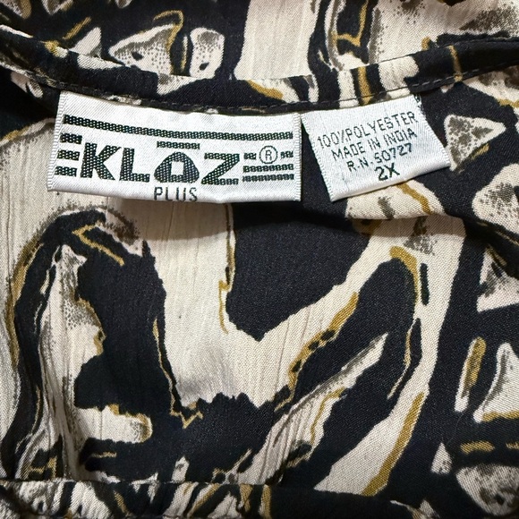 Elegant Black and White Women's Tunic - Picture 5 of 5